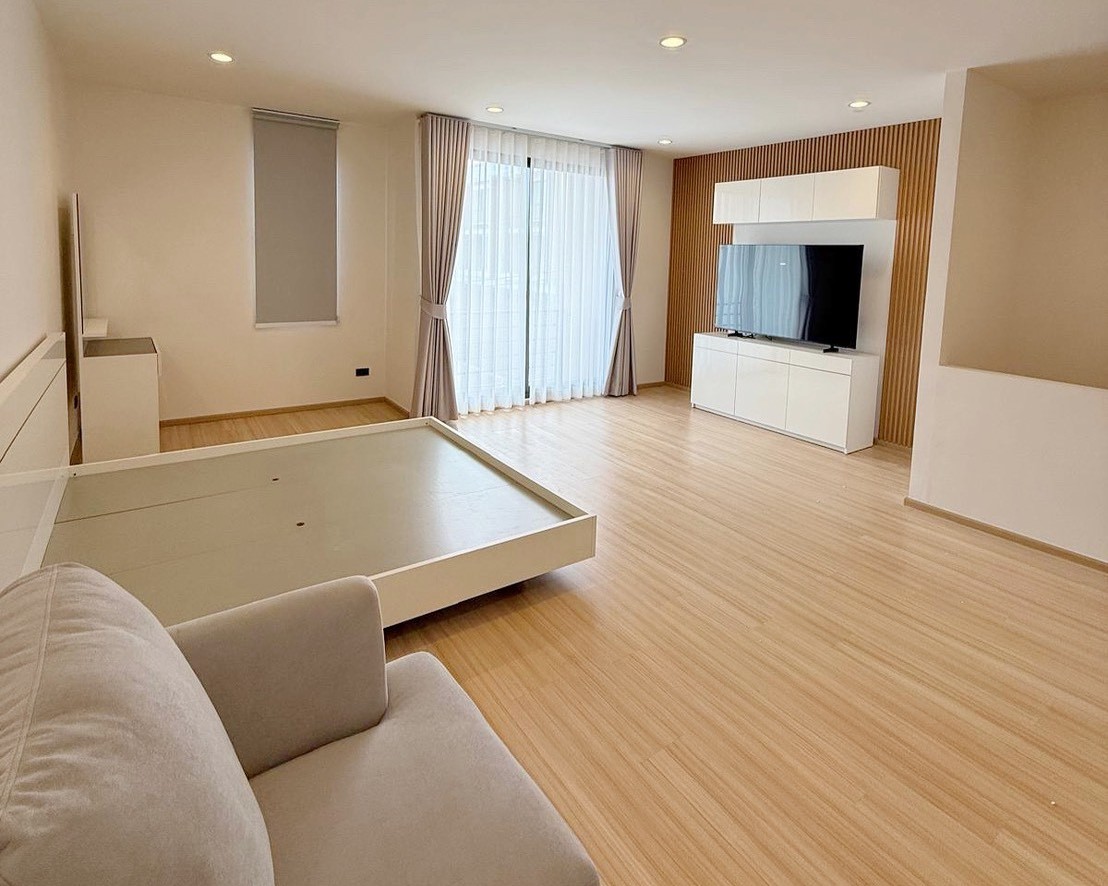 Townhouse in Pattanakarn 